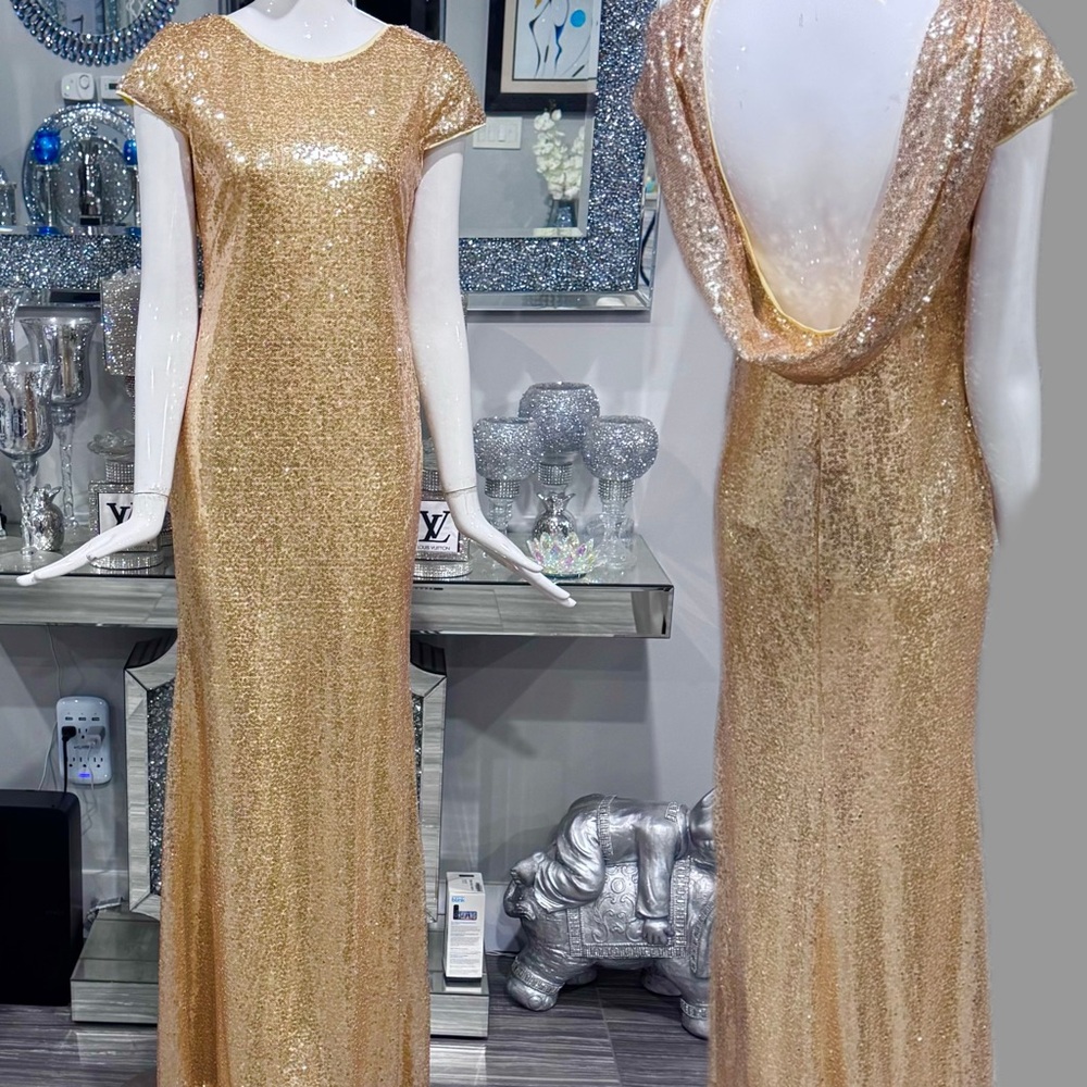 Clearance price 📣 New Gold Sequin Open-Back Evening Dress
